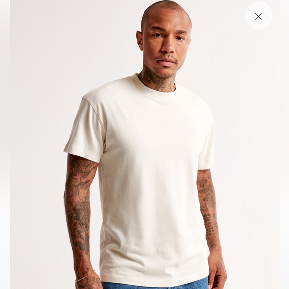 Abercrombie & Fitch Essential Tee (Men’s) - Picture 2 of 6